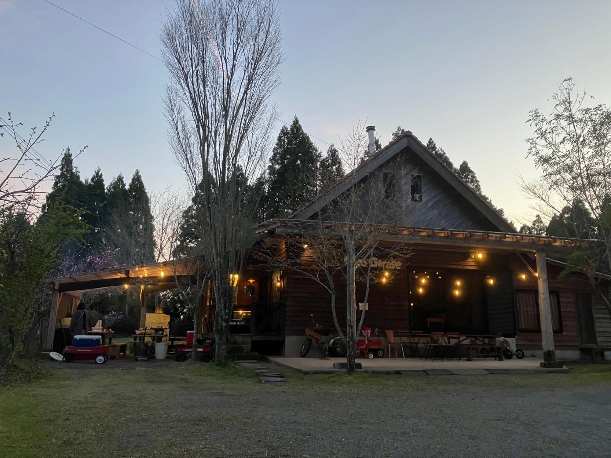 Guesthouse Coco Garage Kirishima Exterior photo