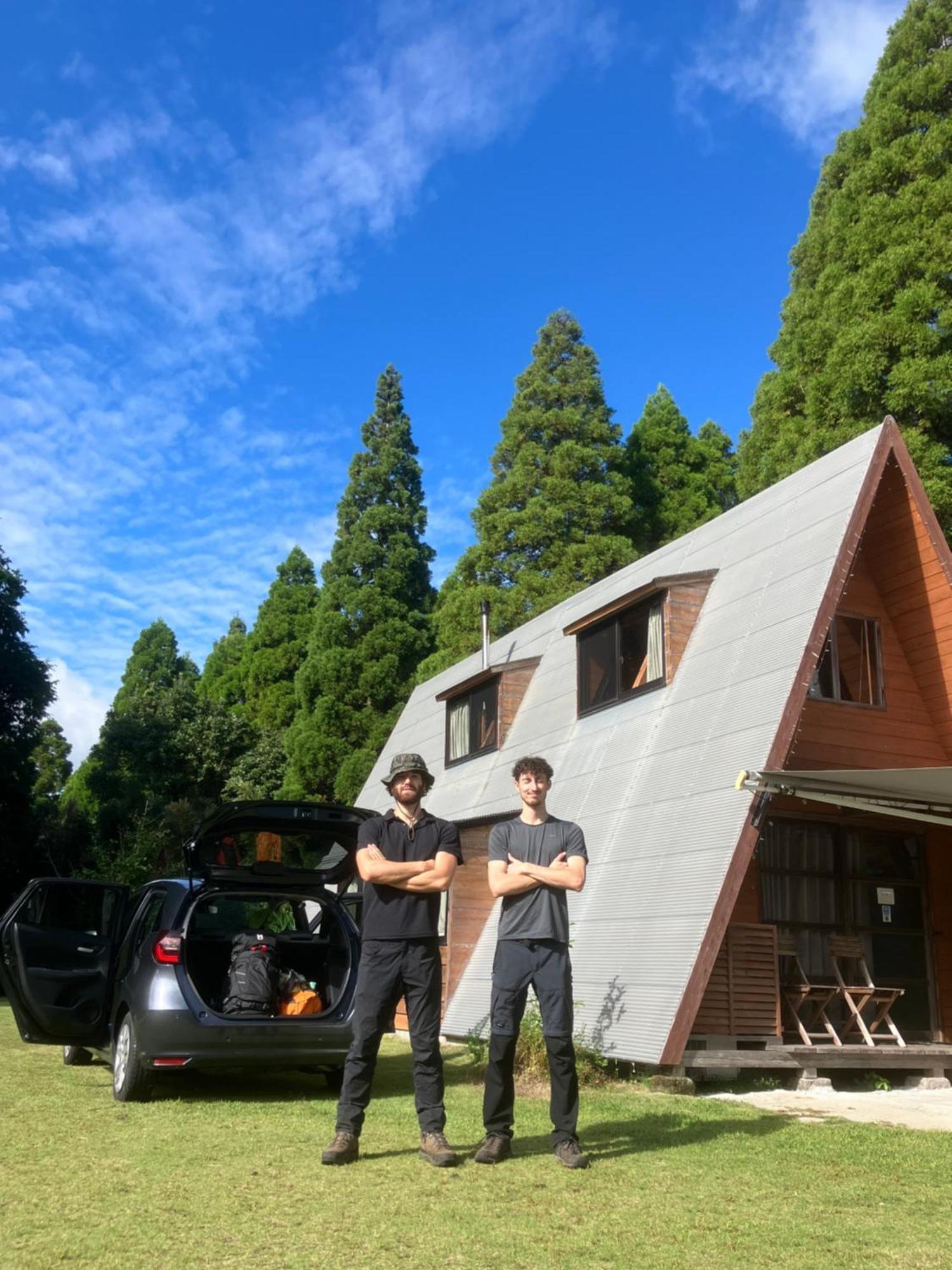Guesthouse Coco Garage Kirishima Exterior photo